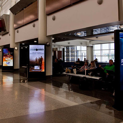 Armário interno do diodo emissor de luz de SMD 1515, exposição de diodo emissor de luz P2.5 para o ODM do estação de caminhos de ferro